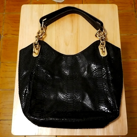Michael Kors black snakeskin textured leather bag - Picture 2 of 4